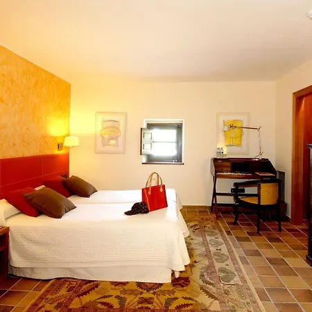 Spacious In With Private Pool *