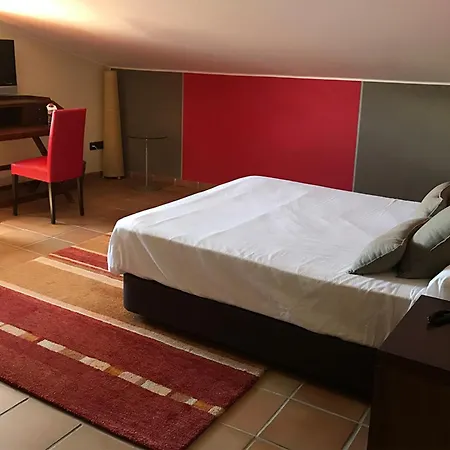 Spacious In With Private Pool *